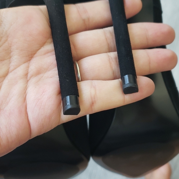 Zara Black Ankle Bootie with Elasticized Tops - Picture 5 of 5